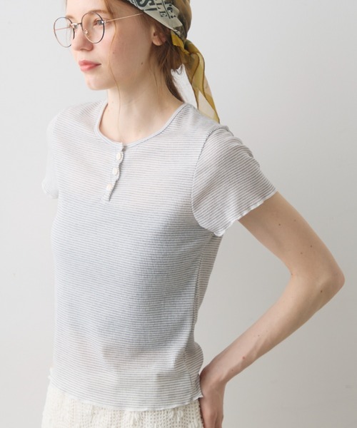 Crisp(クリスプ)の「henley neck border T / ヘンリーネックボーダーT(Tシャツ/カットソー・レディース・グレー/ブラック・FREE)」の1枚目の写真