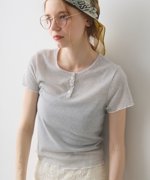 Crisp(クリスプ)の「henley neck border T / ヘンリーネックボーダーT(Tシャツ/カットソー・レディース・グレー/ブラック・FREE)」の13枚目の写真
