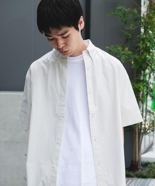 URBAN RESEARCH DOORS(アーバンリサーチドアーズ)の「ストライプボタンダウン ショートスリーブシャツ(シャツ/ブラウス・メンズ・ブラウン系その他/ホワイト系その他・MEDIUM/LARGE)」の22枚目の写真