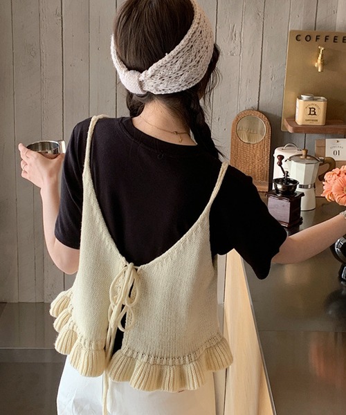 DAY CLOSET(デイ クローゼット)の「【前後2WAY/重ね着映え】リボンペプラムフリルニットビスチェ レディース(その他トップス・レディース・グレー/レッド/アイボリー/ブラック・FREE)」の2枚目の写真