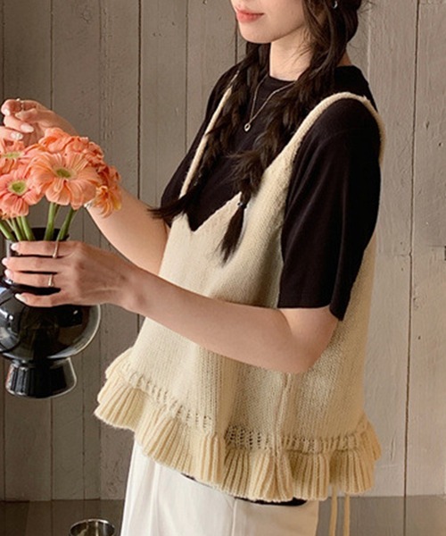 DAY CLOSET(デイ クローゼット)の「【前後2WAY/重ね着映え】リボンペプラムフリルニットビスチェ レディース(その他トップス・レディース・グレー/レッド/アイボリー/ブラック・FREE)」の7枚目の写真