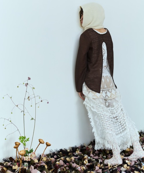 flaeu（フラユ）の「4WAY Back Open Sheer Pullover（Tシャツ/カットソー・レディース・ブラウン/ブラック/ホワイト・FREE）」の4枚目の写真