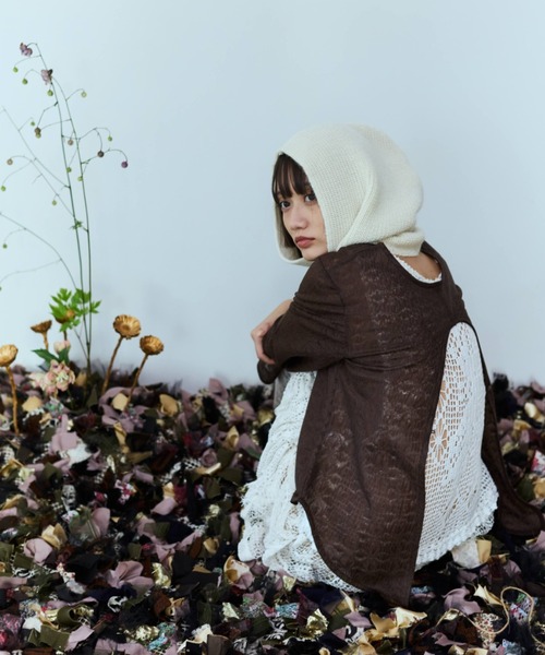 flaeu（フラユ）の「4WAY Back Open Sheer Pullover（Tシャツ/カットソー・レディース・ブラウン/ブラック/ホワイト・FREE）」の5枚目の写真