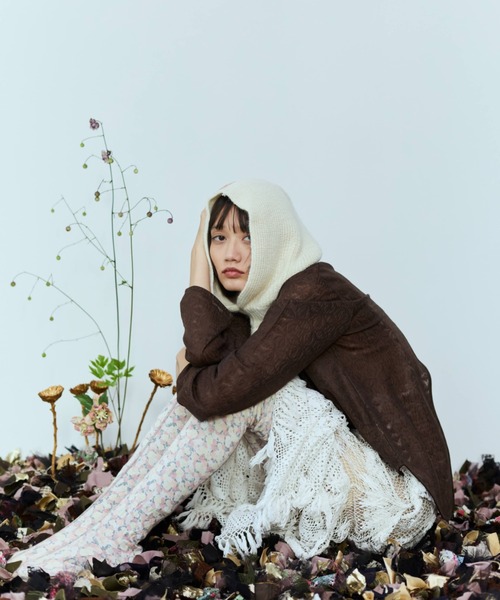 flaeu（フラユ）の「4WAY Back Open Sheer Pullover（Tシャツ/カットソー・レディース・ブラウン/ブラック/ホワイト・FREE）」の6枚目の写真