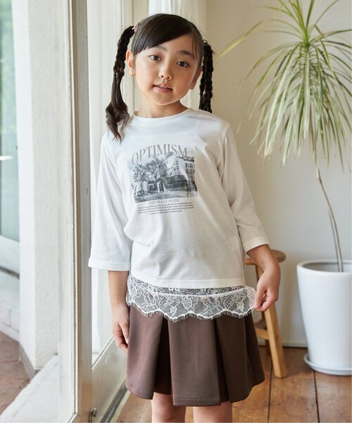 ikka(イッカ)の「【親子コーデ】ロゴフォト裾レース7分袖Tシャツ(120~160cm)(Tシャツ/カットソー・キッズ・オフホワイト/チャコール・140/130/120/160/150)」の3枚目の写真