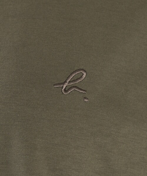 agnes b.（アニエスベー）の「"b" ロゴ 刺繍 コットン 半袖 Tシャツ "b. style"（Tシャツ/カットソー・レディース・カーキ・1/2/3）」の8枚目の写真