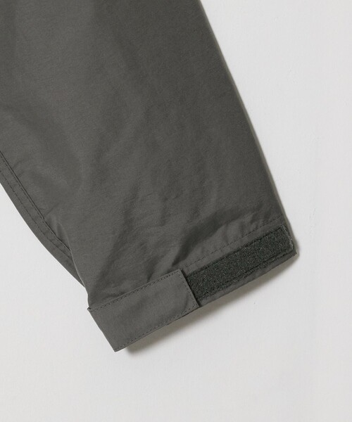 THE NORTH FACE(ザノースフェイス)の「【WEB限定】<THE NORTH FACE>コンパクトジャケット(マウンテンパーカー・レディース・ベージュ/グレー系/ブラック・L/M)」の9枚目の写真
