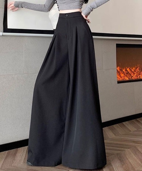 Flugge(フラッジー)の「フロントタックワイドフレアパンツ(その他パンツ・レディース・ブラック/グレー・LARGE/MEDIUM)」の6枚目の写真