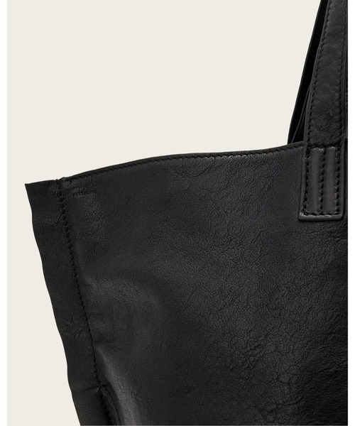 ALLSAINTS(オールセインツ)の「LUTECE LEATHER TOTE BAG | LUTECE レザー トート バッグ(トートバッグ・レディース・ブラック・ONE SIZE)」の5枚目の写真