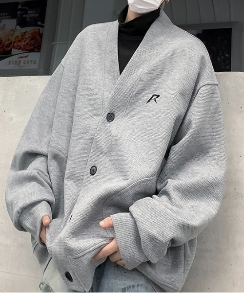 DOUBLE STEAL(ダブルスティール)の「DSワンポイント刺繍Vネックカーディガン(カーディガン/ボレロ・メンズ・グレー・X-LARGE/LARGE/MEDIUM)」の2枚目の写真