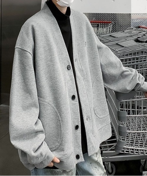 DOUBLE STEAL(ダブルスティール)の「DSワンポイント刺繍Vネックカーディガン(カーディガン/ボレロ・メンズ・グレー・X-LARGE/LARGE/MEDIUM)」の3枚目の写真