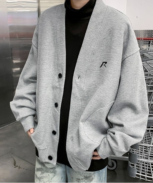 DOUBLE STEAL(ダブルスティール)の「DSワンポイント刺繍Vネックカーディガン(カーディガン/ボレロ・メンズ・グレー・X-LARGE/LARGE/MEDIUM)」の4枚目の写真