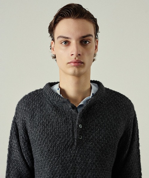 Adoon plain(アドーンプレーン)の「Heavy Pique Henry Neck Knit / 鬼鹿の子ヘンリーネックニット(ニット/セーター・メンズ・ブラウン/チャコールグレー/アイボリー/ボルドー/カーキ・SMALL/MEDIUM/LARGE)」の11枚目の写真