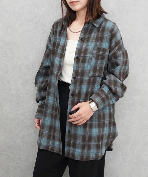 SELECT LEVERY(セレクトリベリー)の「先染めチェック柄オーバービッグシャツ(シャツ/ブラウス・レディース・ブラック/ブラウン/ブルー・MEDIUM)」の6枚目の写真