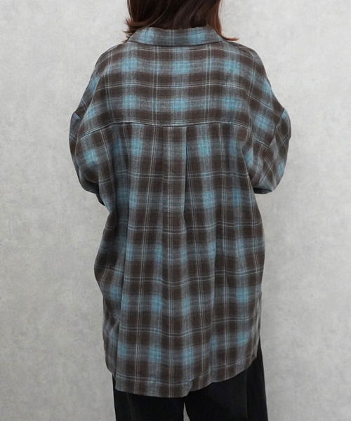 SELECT LEVERY(セレクトリベリー)の「先染めチェック柄オーバービッグシャツ(シャツ/ブラウス・レディース・ブラック/ブラウン/ブルー・MEDIUM)」の12枚目の写真