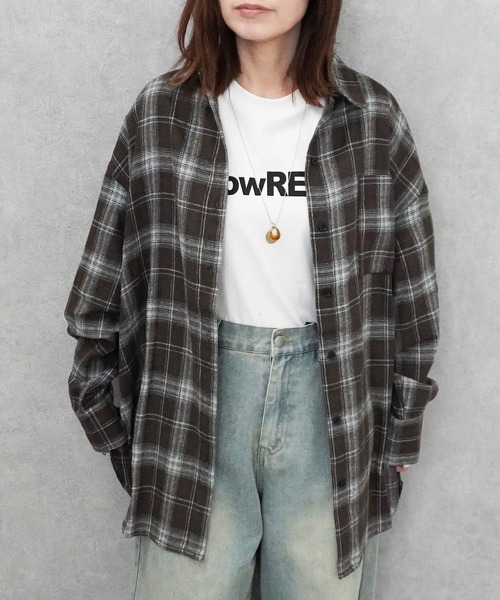 SELECT LEVERY(セレクトリベリー)の「先染めチェック柄オーバービッグシャツ(シャツ/ブラウス・レディース・ブラック/ブラウン/ブルー・MEDIUM)」の13枚目の写真