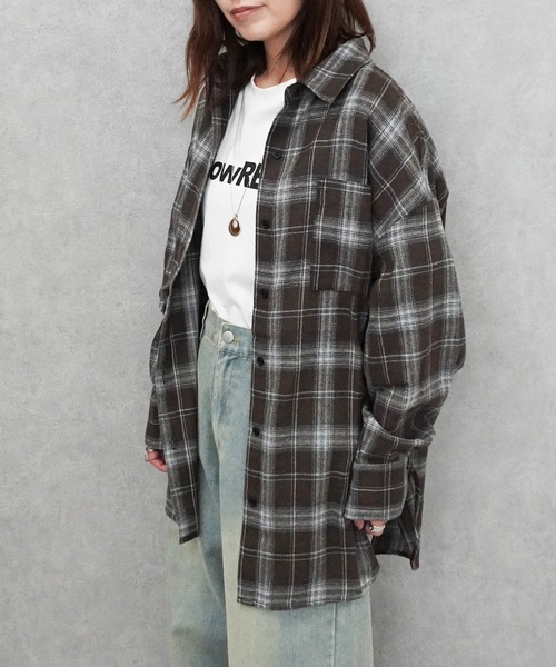 SELECT LEVERY(セレクトリベリー)の「先染めチェック柄オーバービッグシャツ(シャツ/ブラウス・レディース・ブラック/ブラウン/ブルー・MEDIUM)」の15枚目の写真