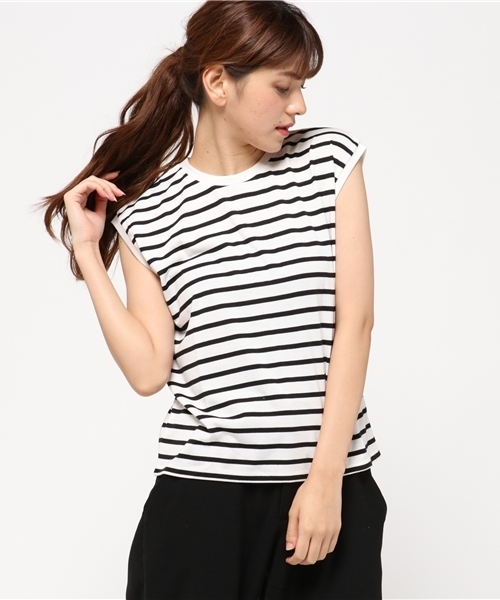 SLY（スライ）の「DROP SHOULDER TOPS（Tシャツ/カットソー・レディース・ライトブルー/マルチ/ブラック/ライトベージュ/オフホワイト・FREE）」の5枚目の写真