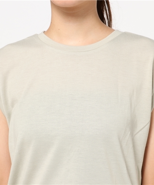 SLY（スライ）の「DROP SHOULDER TOPS（Tシャツ/カットソー・レディース・ライトブルー/マルチ/ブラック/ライトベージュ/オフホワイト・FREE）」の9枚目の写真