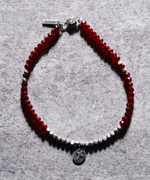 STUDIOUS（ステュディオス）の「【ZOZO限定】STUDIOUS ビーズアンクレット（アンクレット・メンズ・ブラック/レッド/ブルー・FREE）」の5枚目の写真