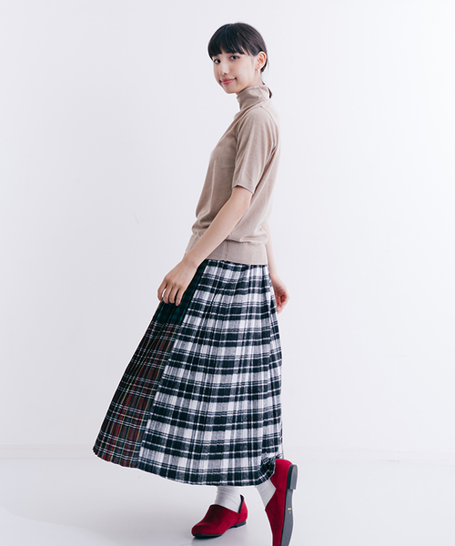 MERLOT（メルロー）の「半袖ハイネックプルオーバー4279（ニット/セーター・レディース・チャコールグレー/アイボリー/ブルー/ベージュ/ワイン/ブラック/カーキ・FREE）」の11枚目の写真