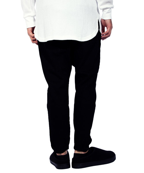 ８(eight)（エイト）の「デニム サルエルパンツ スキニータイプ（デニムパンツ・メンズ・ブラック・MEDIUM/LARGE）」の6枚目の写真