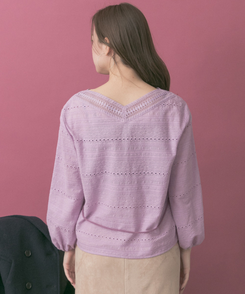 URBAN RESEARCH（アーバンリサーチ）の「幾何レースロングスリーブブラウス（シャツ/ブラウス・レディース・パープル系その他/ブラック/オフホワイト/イエロー系その他・FREE）」の9枚目の写真