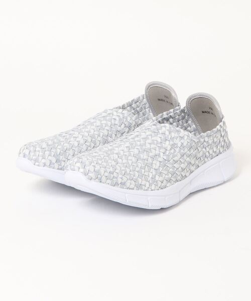 Gomu 56（ゴムゴム）の「☆洗える☆MEN'S Vカットメッシュデザインシューズ（スニーカー・メンズ・マルチ/ストーン/ブルー系その他/ホワイト系その他/ブラック系その他/グリーン系その他/ブラック/ダークブルー/グレー系その他/ホワイト系その他2/グリーン系その他2/グリーン系その他3・26cm/27cm/28cm/25cm）」の4枚目の写真