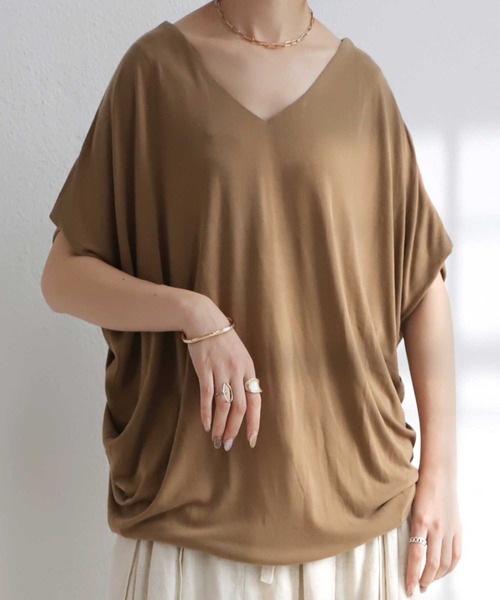 antiqua(アンティカ)の「脇タックカットソートップス(Tシャツ/カットソー・レディース・ブラック/オフホワイト/ネイビー/ブラウン系その他2/イエロー系その他/ブラウン系その他/ベージュ系その他・FREE)」の7枚目の写真