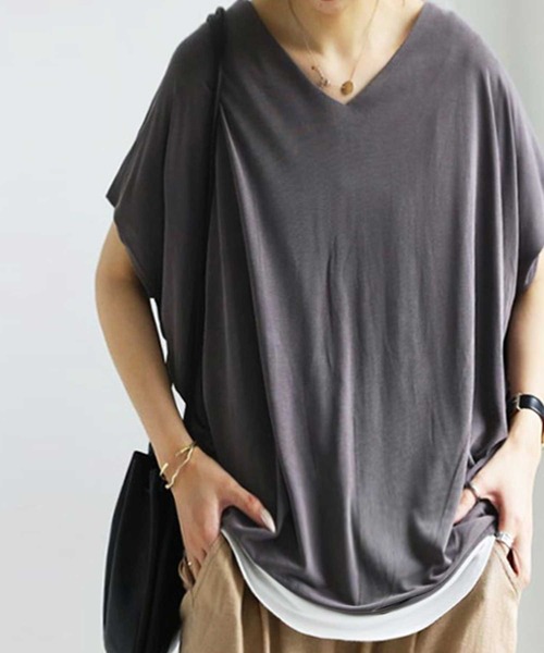 antiqua(アンティカ)の「脇タックカットソートップス(Tシャツ/カットソー・レディース・ブラック/オフホワイト/ネイビー/ブラウン系その他2/イエロー系その他/ブラウン系その他/ベージュ系その他・FREE)」の5枚目の写真