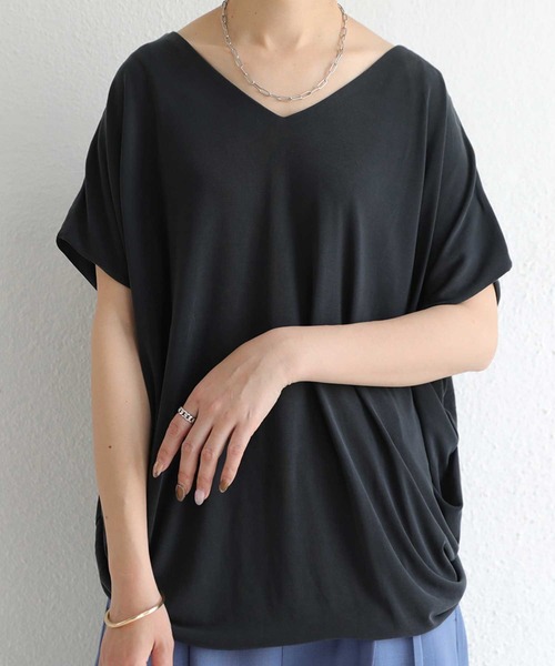 antiqua(アンティカ)の「脇タックカットソートップス(Tシャツ/カットソー・レディース・ブラック/オフホワイト/ネイビー/ブラウン系その他2/イエロー系その他/ブラウン系その他/ベージュ系その他・FREE)」の11枚目の写真