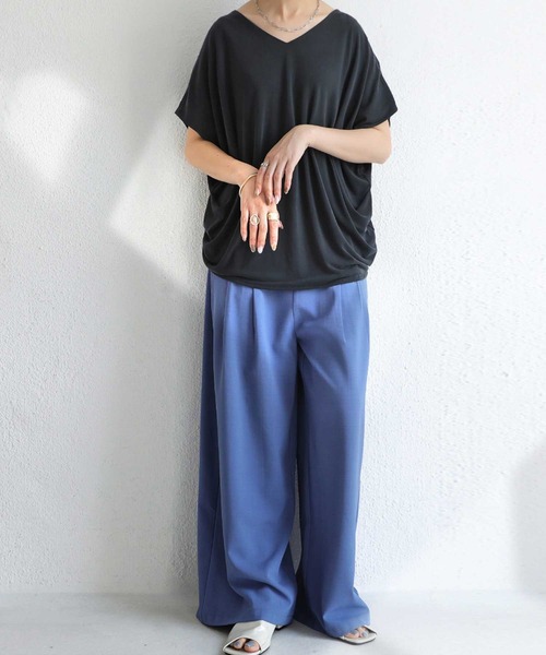 antiqua(アンティカ)の「脇タックカットソートップス(Tシャツ/カットソー・レディース・ブラック/オフホワイト/ネイビー/ブラウン系その他2/イエロー系その他/ブラウン系その他/ベージュ系その他・FREE)」の12枚目の写真