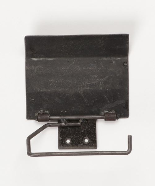 a.depeche(アデペシュ)の「iron lid paper holder/トイレットペーパーホルダー(インテリア雑貨・レディース・アンティークシルバー・FREE)」の3枚目の写真