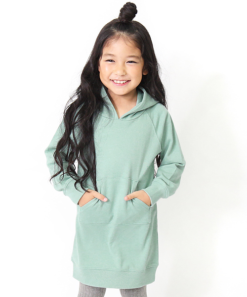 devirock（デビロック）の「無地スウェット長袖パーカーワンピース（ワンピース・キッズ・ネイビー/カーキ/モカ/杢グレー/スモークピンク/グリーン系その他/ブラック/ラベンダー/パープル系その他・120cm/140cm/160cm/100cm/150cm/130cm/110cm）」の5枚目の写真