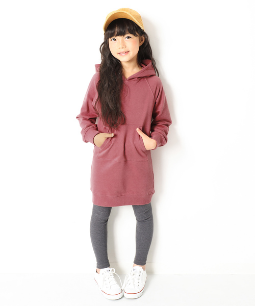 devirock（デビロック）の「無地スウェット長袖パーカーワンピース（ワンピース・キッズ・ネイビー/カーキ/モカ/杢グレー/スモークピンク/グリーン系その他/ブラック/ラベンダー/パープル系その他・120cm/140cm/160cm/100cm/150cm/130cm/110cm）」の18枚目の写真