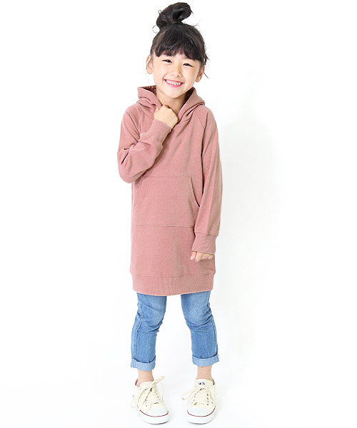 devirock（デビロック）の「無地スウェット長袖パーカーワンピース（ワンピース・キッズ・ネイビー/カーキ/モカ/杢グレー/スモークピンク/グリーン系その他/ブラック/ラベンダー/パープル系その他・120cm/140cm/160cm/100cm/150cm/130cm/110cm）」の19枚目の写真