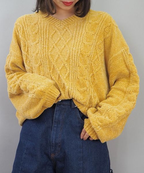 tiptop（ティップトップ）の「モールケーブル編みVネックニットプルオーバー（ニット/セーター・レディース・オフホワイト/グリーン/サックスブルー/ラベンダー/マスタード/ピンク/スモークピンク・FREE）」の6枚目の写真