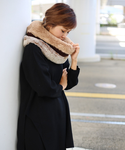 Bou Jeloud（ブージュルード）の「プチプラ◆フェイクファーＭＩＸスヌード（ネックウォーマー/スヌード・レディース・ベージュ/グレー・FREE）」の6枚目の写真