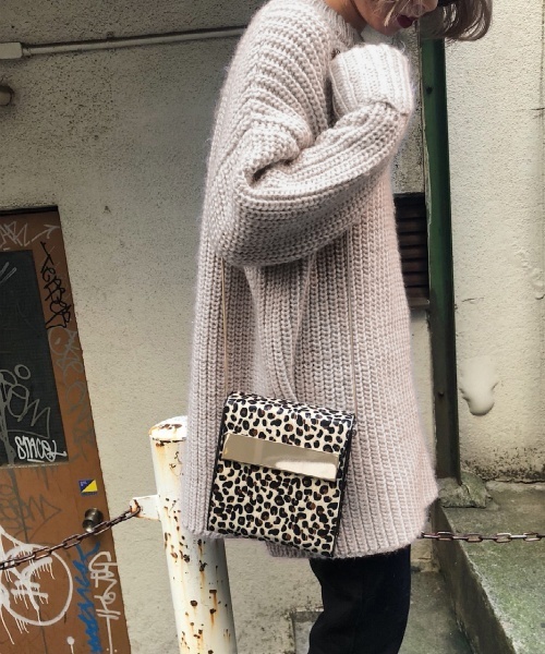 PAGEBOY(ページボーイ)の「BIGニットチュニック(ニット/セーター・レディース・ベージュ/オフホワイト・FREE)」の7枚目の写真