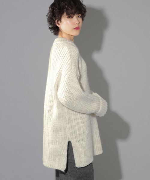 PAGEBOY(ページボーイ)の「BIGニットチュニック(ニット/セーター・レディース・ベージュ/オフホワイト・FREE)」の9枚目の写真