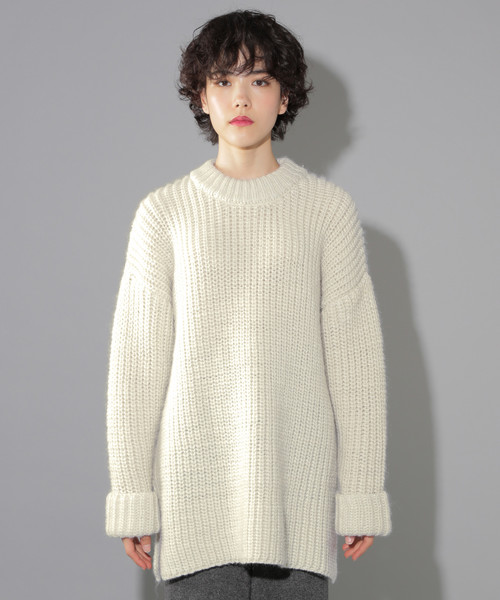 PAGEBOY(ページボーイ)の「BIGニットチュニック(ニット/セーター・レディース・ベージュ/オフホワイト・FREE)」の11枚目の写真