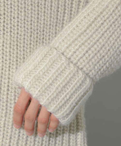 PAGEBOY(ページボーイ)の「BIGニットチュニック(ニット/セーター・レディース・ベージュ/オフホワイト・FREE)」の14枚目の写真