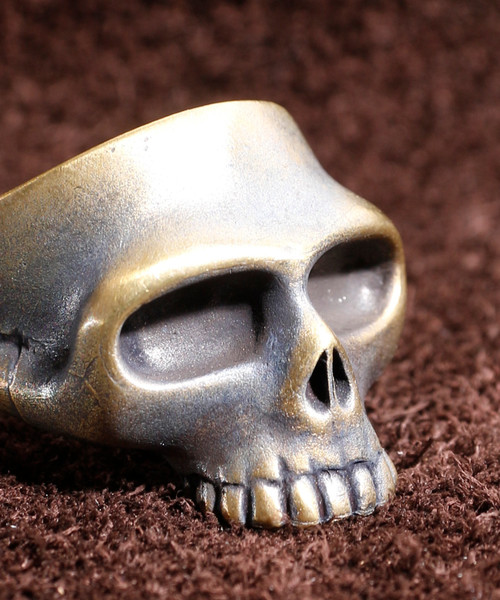 THEFT（セフト）の「THEFT セフト / AG SKULL RING スカルリング 指輪 / TR-12-001（リング・メンズ・シルバー・15号/17号）」の2枚目の写真