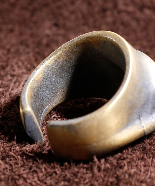 THEFT（セフト）の「THEFT セフト / AG SKULL RING スカルリング 指輪 / TR-12-001（リング・メンズ・シルバー・15号/17号）」の4枚目の写真