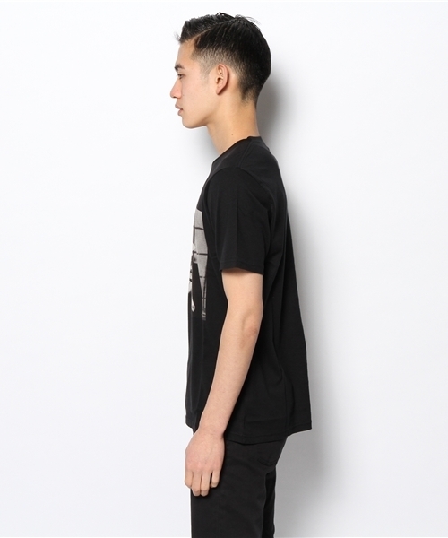 HYSTERIC GLAMOUR（ヒステリックグラマー）の「DOGS IN RAINCOATS プリント Tシャツ（Tシャツ/カットソー・メンズ・ホワイト/パープル/ブラック・LARGE/MEDIUM/SMALL）」の10枚目の写真