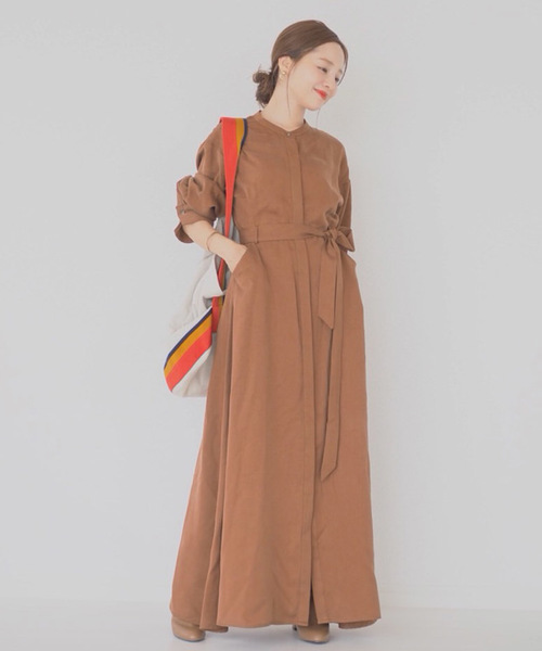 STUDIOUS（ステュディオス）の「【WEARISTA 田中亜希子 × STUDIOUS コラボ】ハイウエストツイルロングワンピース（ワンピース・レディース・ベージュ/ブラック/ブラウン・0/2）」の3枚目の写真