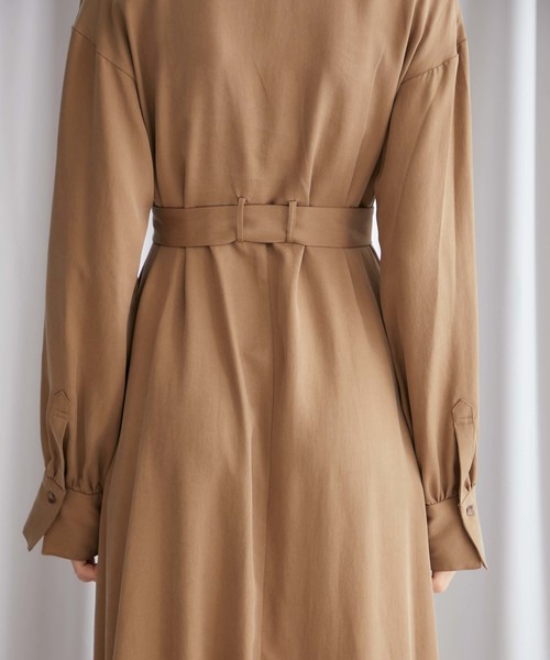 STUDIOUS（ステュディオス）の「【WEARISTA 田中亜希子 × STUDIOUS コラボ】ハイウエストツイルロングワンピース（ワンピース・レディース・ベージュ/ブラック/ブラウン・0/2）」の15枚目の写真