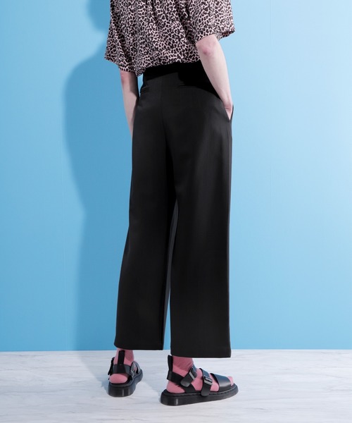 EMMA CLOTHES(エマクローズ)の「TRストレッチスーツ地 センタースリットタックワイドパンツ(その他パンツ・メンズ・ブラック/ブラック系その他/ブラウン系その他・S/M/L)」の21枚目の写真