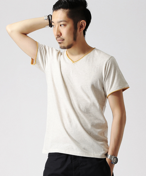 BEAMS（ビームス）の「○BEAMS / WカラーVネックＴシャツ（Tシャツ/カットソー・メンズ・ナチュラル/チャコールグレー/ネイビー・LARGE/MEDIUM/SMALL/X-LARGE）」の2枚目の写真