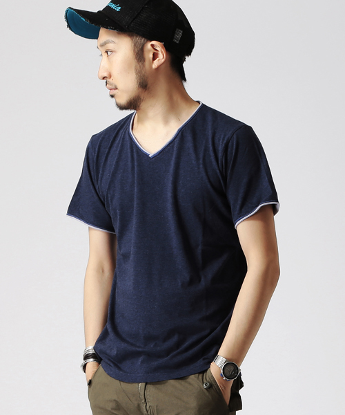 BEAMS（ビームス）の「○BEAMS / WカラーVネックＴシャツ（Tシャツ/カットソー・メンズ・ナチュラル/チャコールグレー/ネイビー・LARGE/MEDIUM/SMALL/X-LARGE）」の3枚目の写真